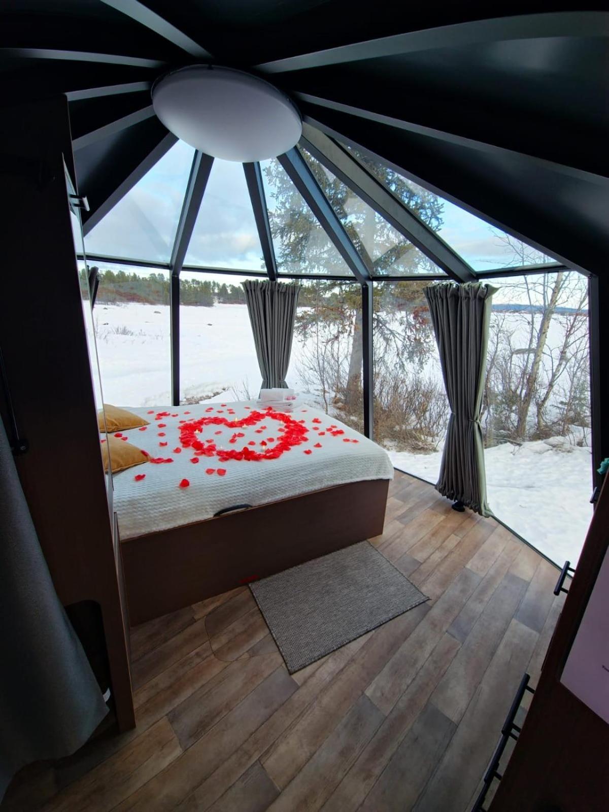 Aurora River Camp Glass Igloos & Cabins Kiruna község Kültér fotó